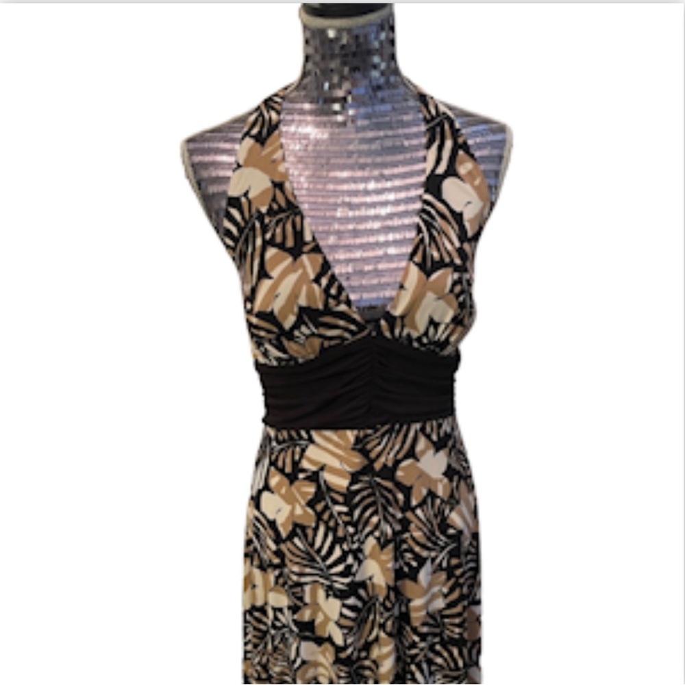 NWT Pretty Halter Dress